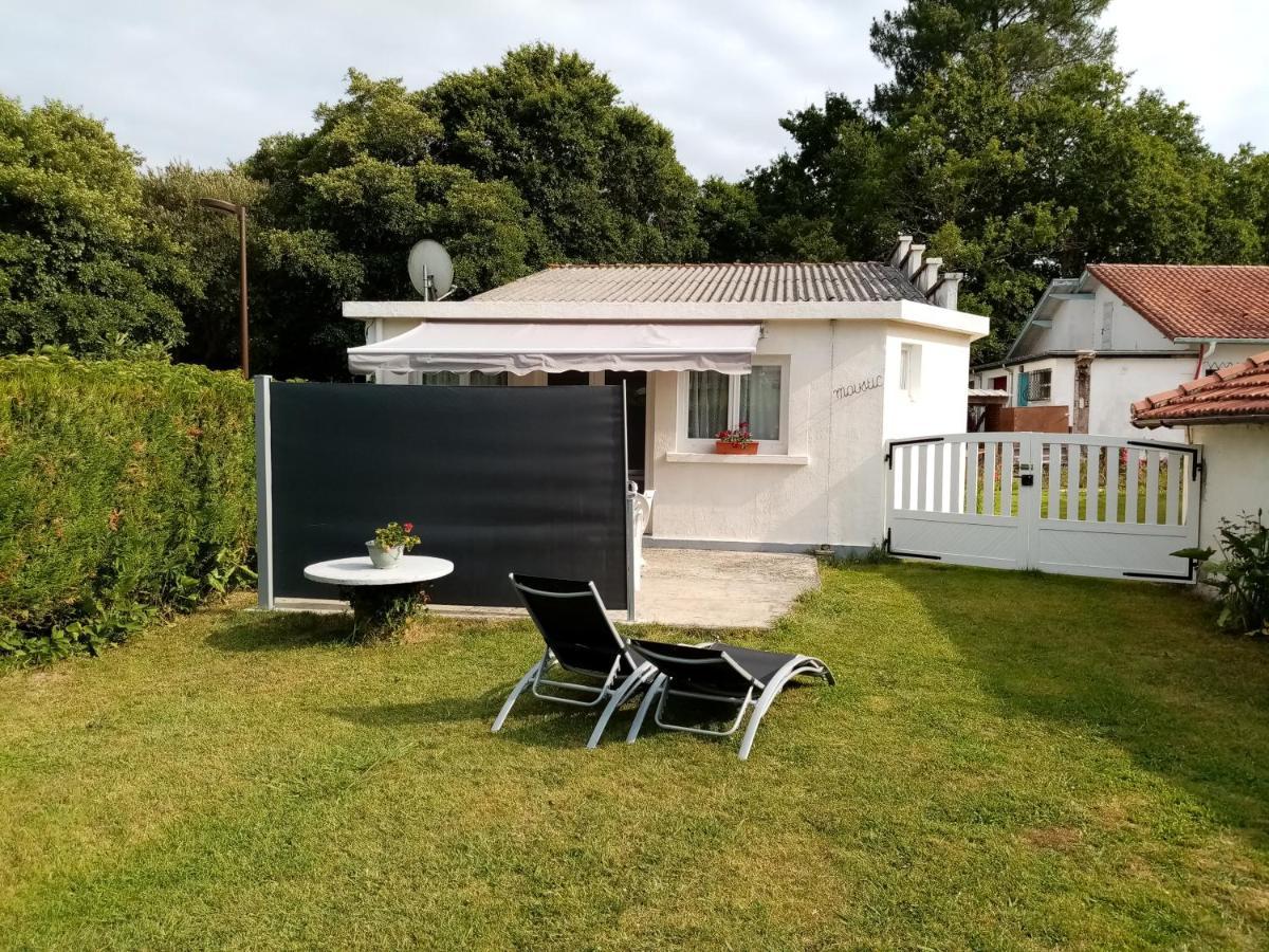 Le Moustic Villa Léon Exterior photo